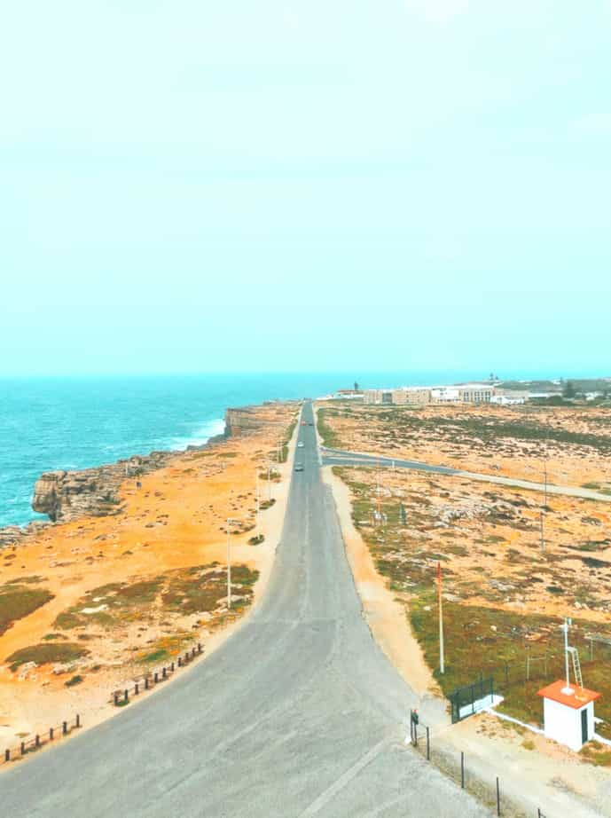 Marginal Norte de Peniche, vista do Farol do Cabo Carvoeiro